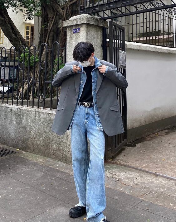 phối áo vest nam với quần jeans